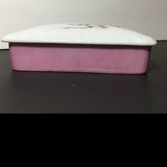 Beautiful Vintage Porcelain Floral Divided Playing Cards/Trinket Covered Dish - Picture 2 of 12